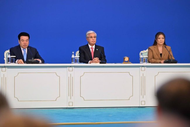 Президент: «Елдің ертеңі мұғалімдерге тікелей байланысты»