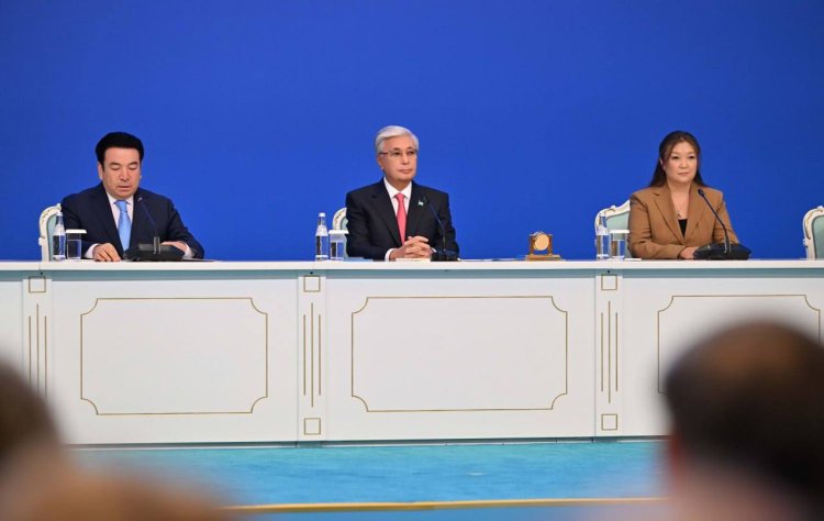Президент: «Елдің ертеңі мұғалімдерге тікелей байланысты»