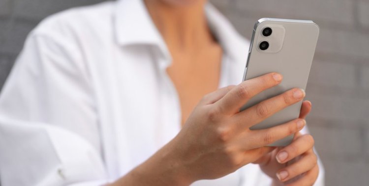 Күйеуінің телефонын тексерген: Жуалыда отбасылық жанжал сотқа жетті