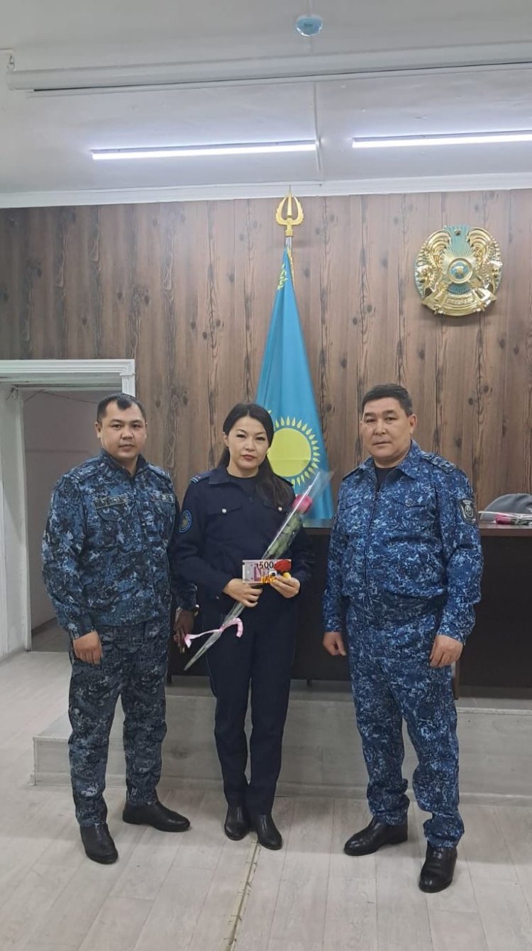 №59 мекемесінде әйел қызметкерлерді құттықтады